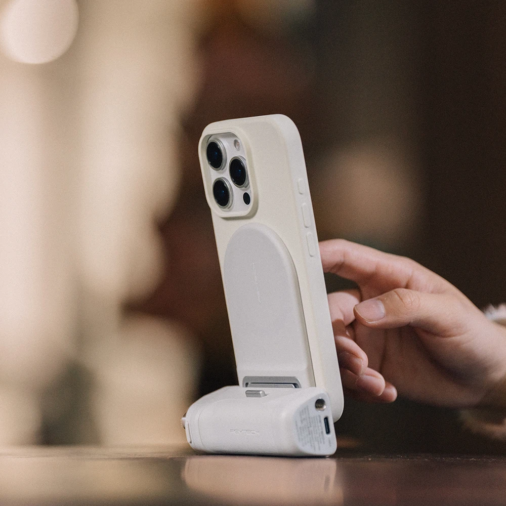 PGYTECH mobile camera controller, magnetic fill light, MagCam Bluetooth remote control camera, wireless charging
