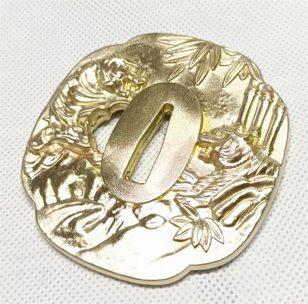 Exquisito protector de manos Tsuba de latón y cobre para espada Katana samurái japonesa, buenos accesorios, piezas de accesorios, tigre de bambú