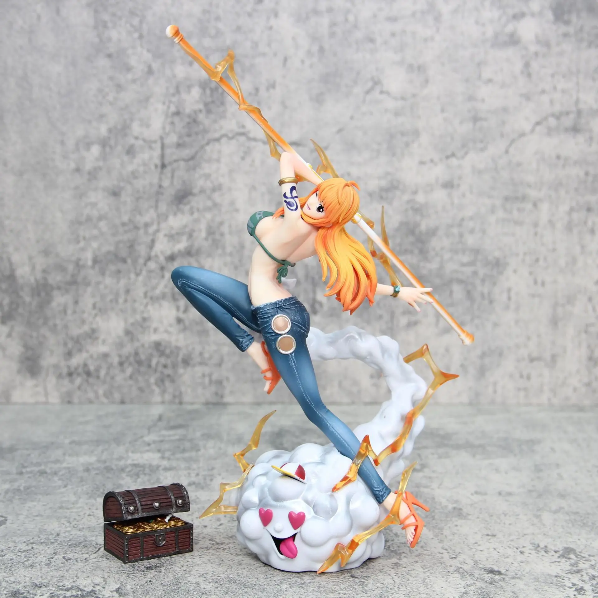 Bandai-One Piece IU Popmax Nami Luffy Straw Hat Group GK Action Figure, Modèle fait main, Ornement entourant Anime Boy Gifts, Nouveau