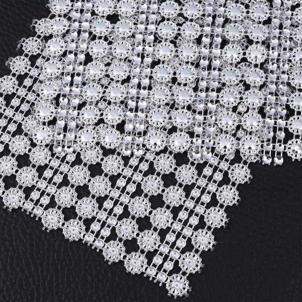 

Серебряная лента из страз в форме цветка с одной рядкой бриллиантовой сеткой для свадьбы, дня рождения, девичника, украшения ваз и тортов