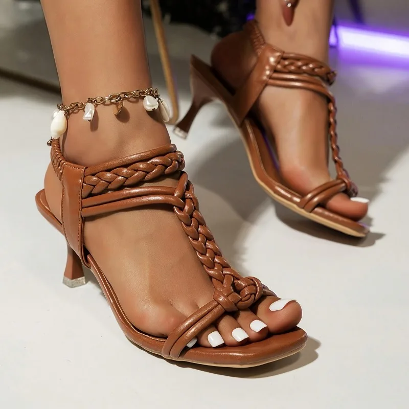 

Fashion Roman Sandals for Women 2026 Summer New Strap Sandles Woman Plus Size Comfort Non Slip Beach Shoes Ladies
