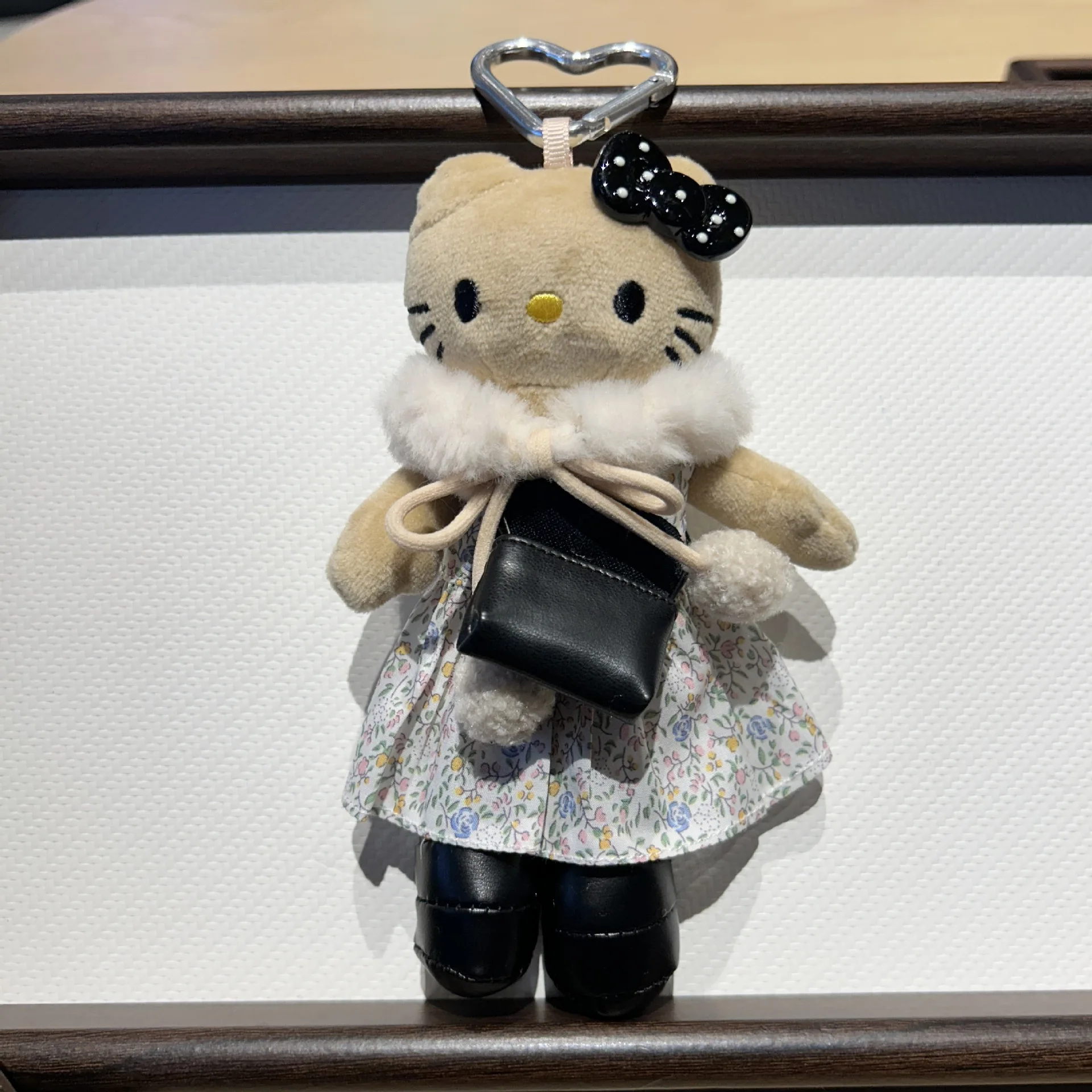 لطيف طويل الأرجل KT غامض الكرة الأزهار تنورة ألعاب من نسيج مخملي حقيبة سلسلة المفاتيح ملحق هدية #2