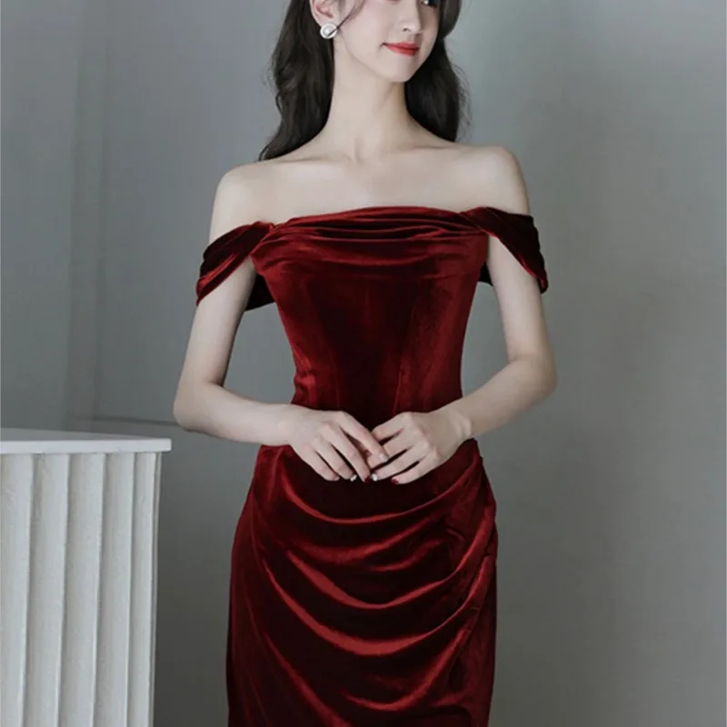 Toasting shoulder wine red new style velvet niche fishtail dress