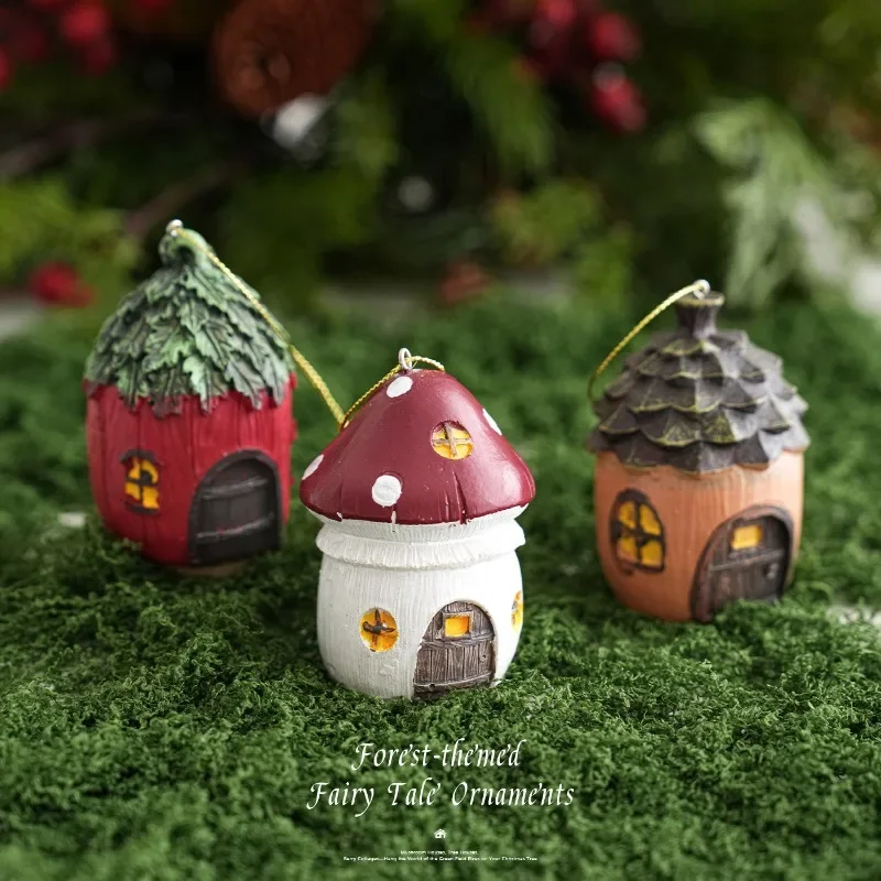 Resin House Figurine Mini Mushroom Pine Cone Fairy House Figurine Desktop Crafts Home Ornament Garden Decoration Christmas Gift