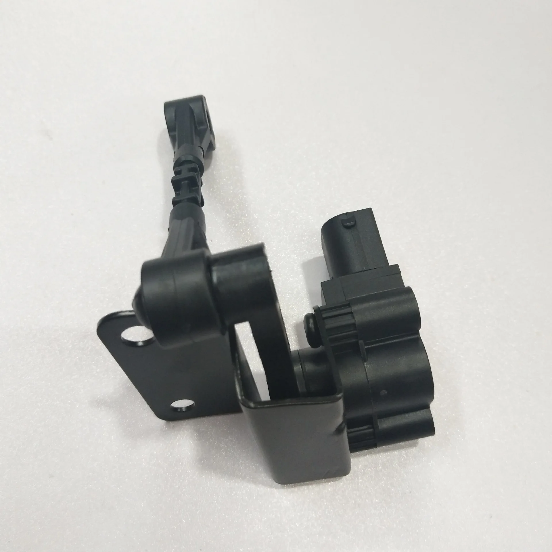 Car height headlight level sensor Body height sensor is suitable for  Aurora wholesale.