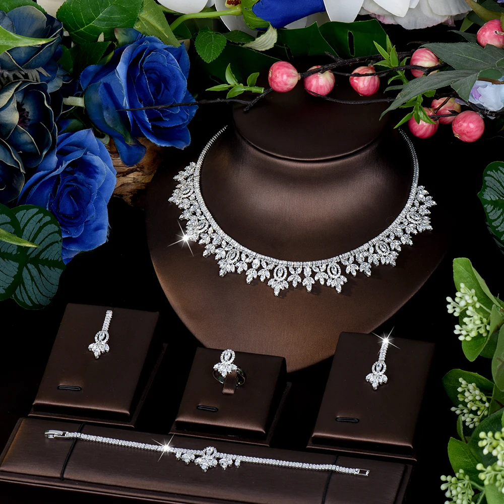 

High quality sliver color necklace earrings bracelet women dress decoration light luxury jewelry set wedding party gift M-875