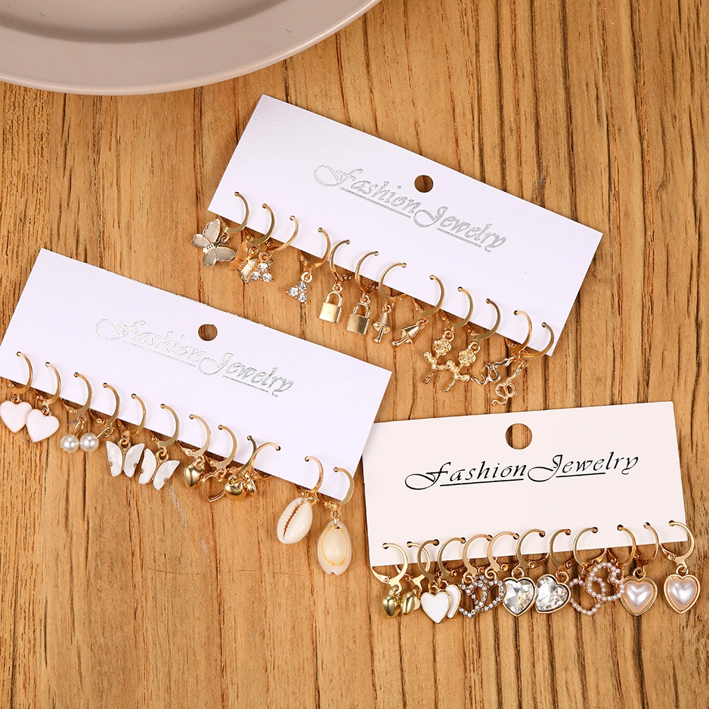 18 Pairs Of Lady Earrings Snake Butterfly Mushroom Lock Diamond-encrusted Zircon Pearl Love Earring Set