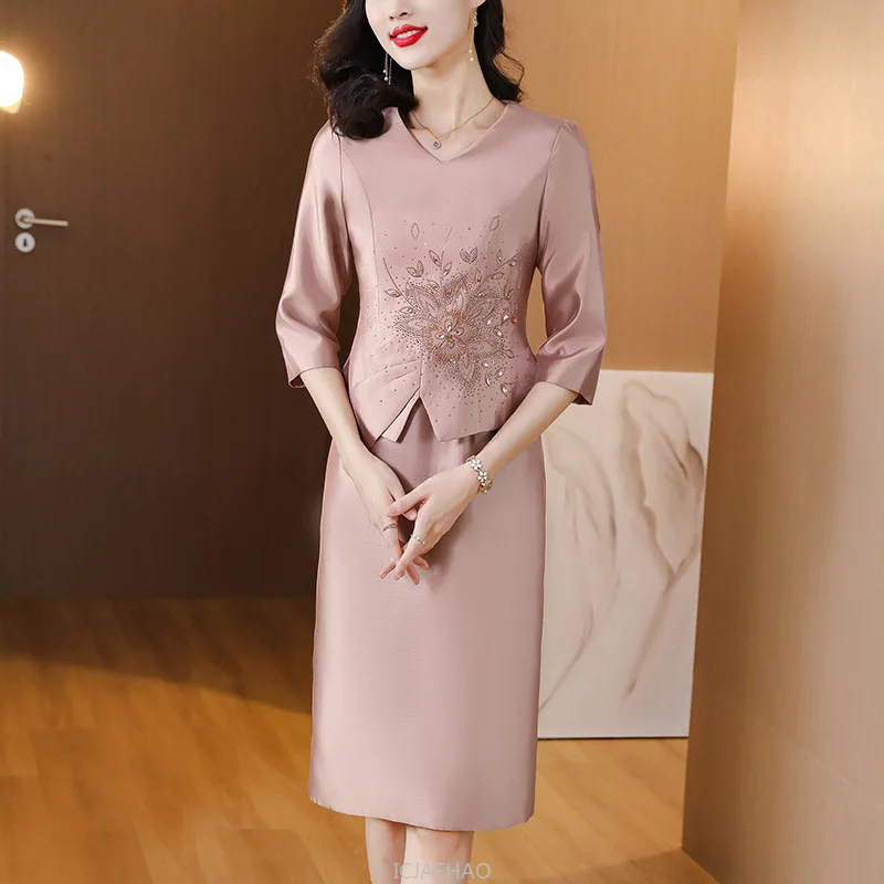 

2025 New Elegant Floral Embroidery Chinese Wedding Festival Dress Women's Satin Dress Luxury Beading Party Vestidos Gowns Summer