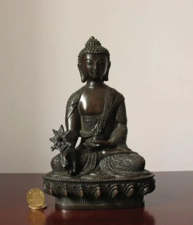 

Retro Tibet Tibetan Buddhism Bronze Medicine Buddha Statue Collection Nice Art Work