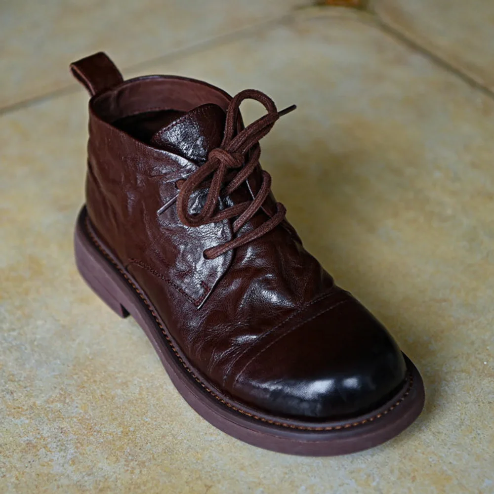 Botines de mujer de cuero genuino color marrón vino, con cordones, superficie arrugada, punta redonda, tacón bajo, estilo vintage.