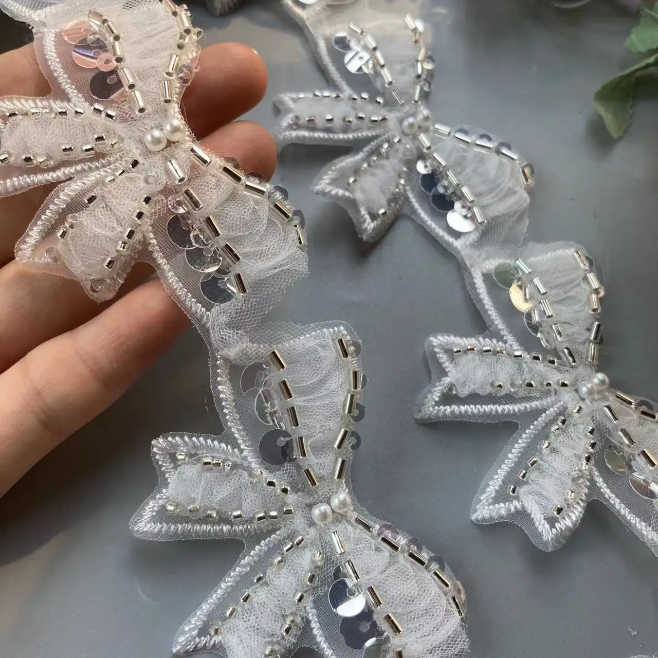 10PCS 6X5.5cm Bowknot Pearl Exquisite Organza Sequin Embroidery Lace Ribbon Trim Studded Wedding Veil Sewing Accessories New