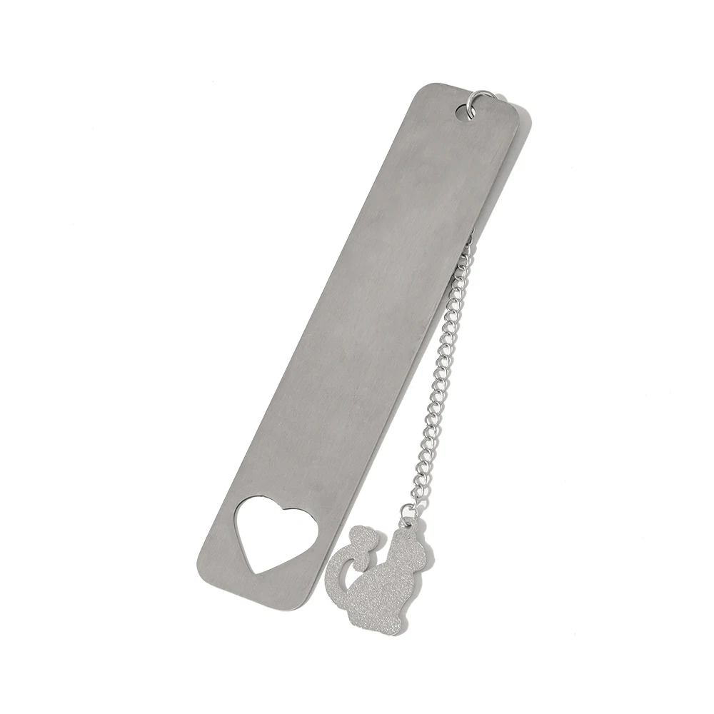 Heart shaped hollow stainless steel cat pendant bookmark, cute, suitable for book lovers and family who love reading,