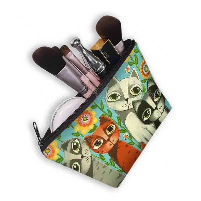 Cute Cat Print Cosmetic Case Women Makeup Bags Cartoon Kitten Cosmetic Bags Girls Storage Bag Funny Cat Cosplay Mona Lisa