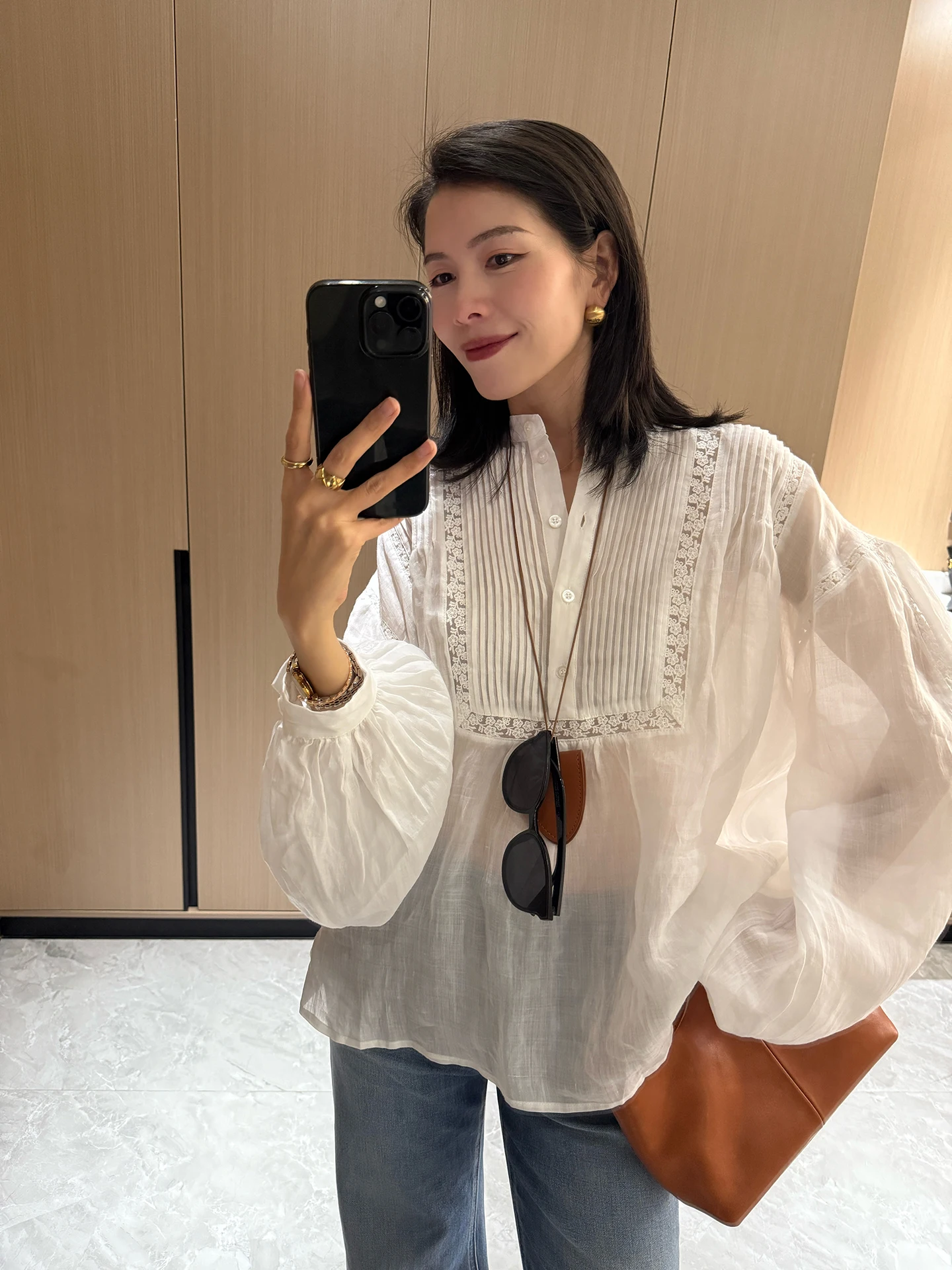 

Loose Fit Linen irt Women's V-Ne Long Sve Breathable Sun Protection Hollow out Design Summer Faion Casual Top