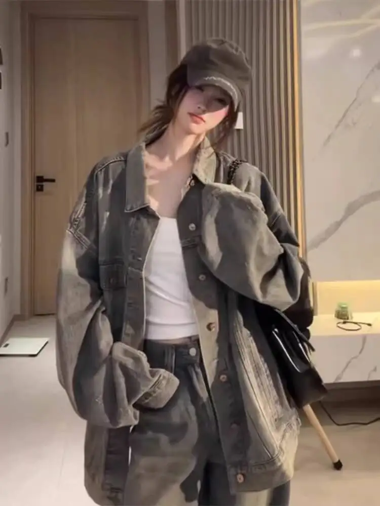 Autumn New Retro Washed Denim Jacket for Women Distressed Blue Design Stylish Oversize Loose Fit Top