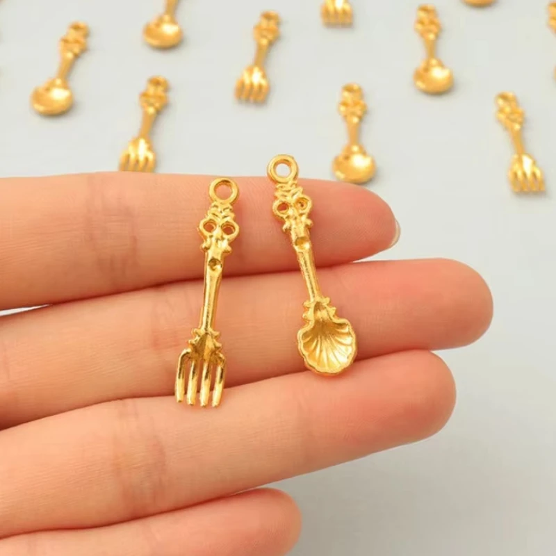 2pcs Mini Fork Spoon Alloy Utensils Model Dollhouse Dining Kitchen Scene Scale Simulation Home Decor Ornaments Decoration