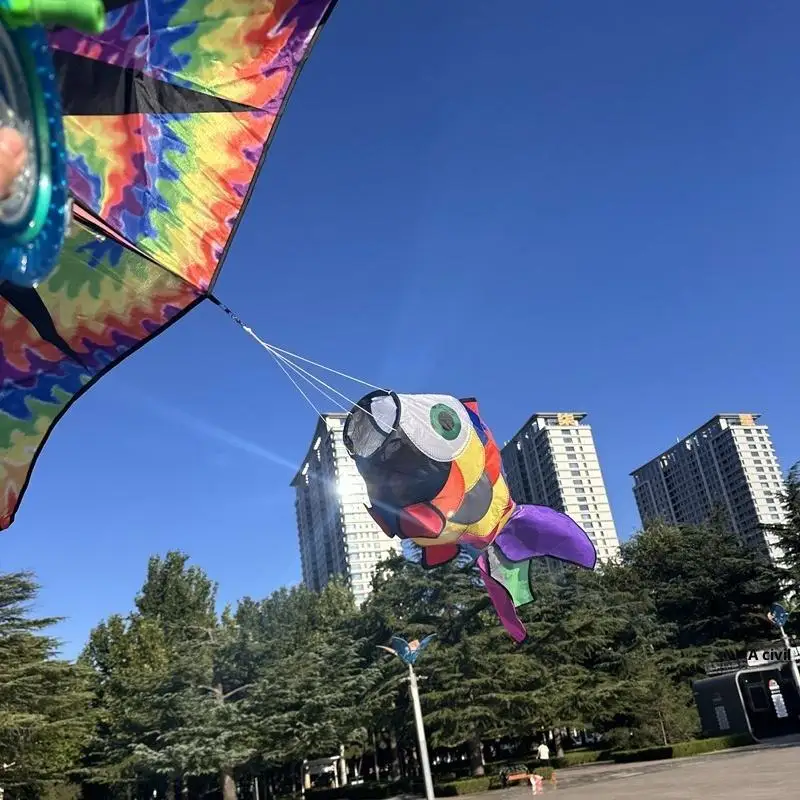Manga de viento con cometa de pez arcoíris 3D, Spinner nacarado para exteriores para decoración de jardín, juguetes para niños y atrapasueños