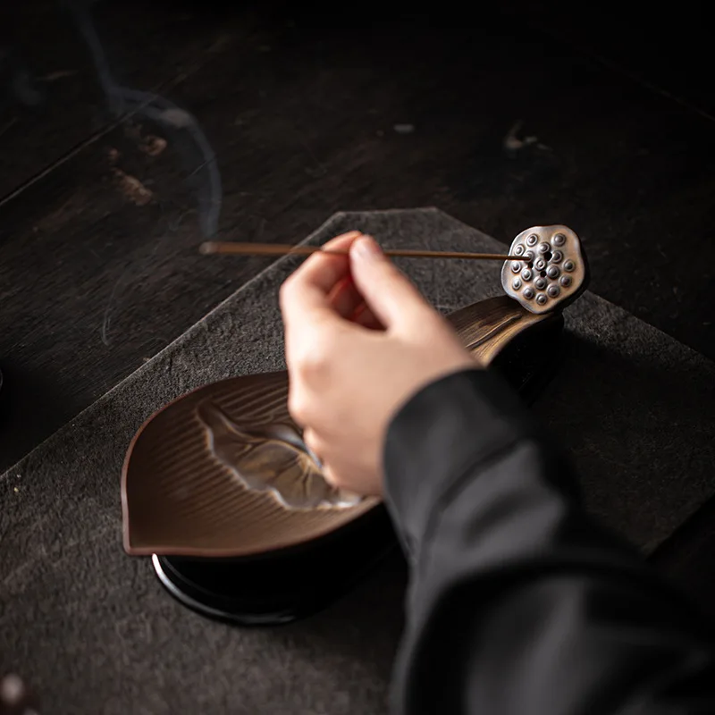 Antique Ceramic Lotus Incense Sticks Inserted Into Indoor Chinese-style Incense Burners and Lotus Incense Burners