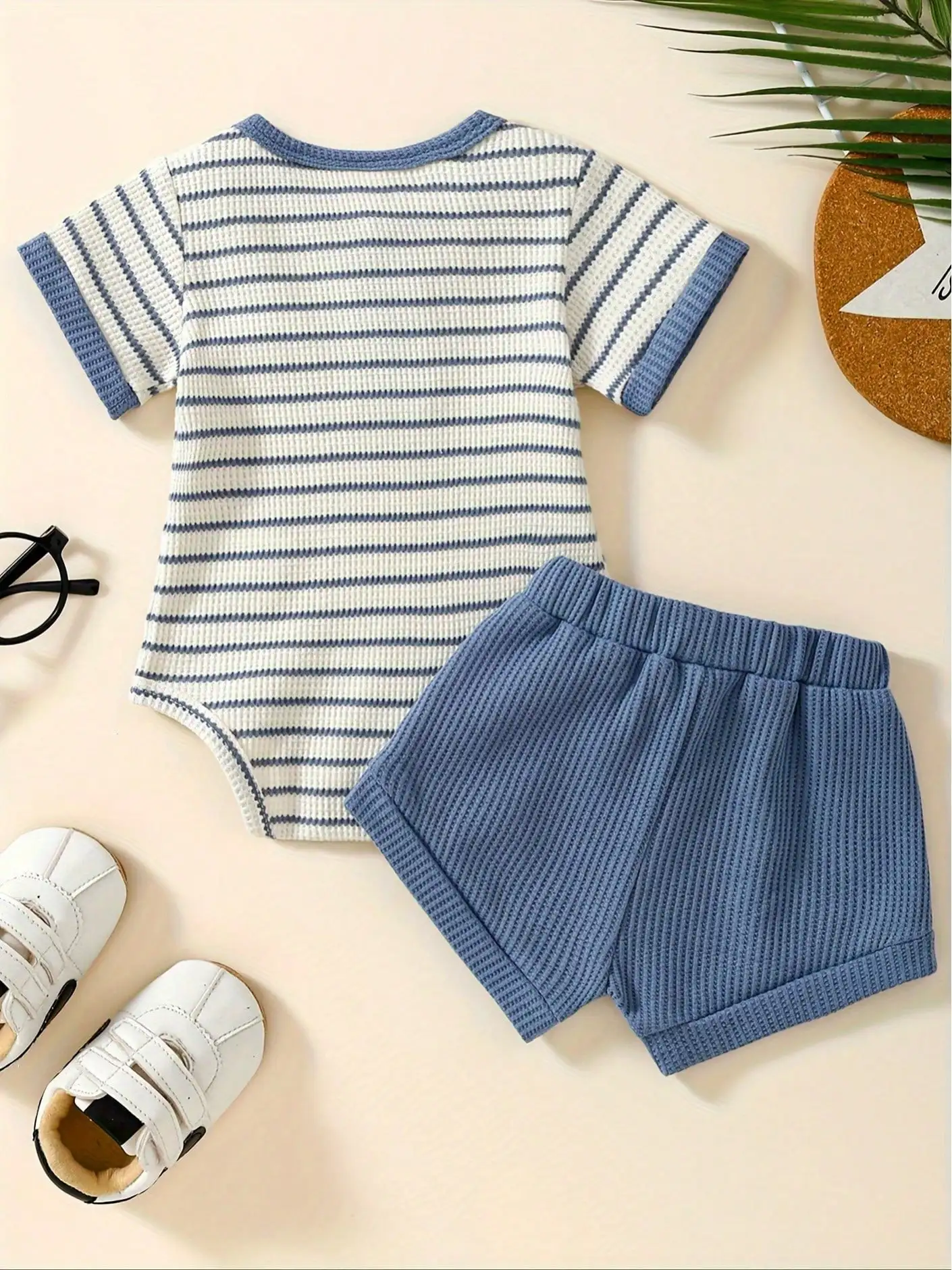 طقم شورت مخطط للأطفال حديثي الولادة من الأولاد والبنات، قميص رومبير مخطط بأكمام قصيرة وسروال قصير طقم ملابس صيفية للأطفال