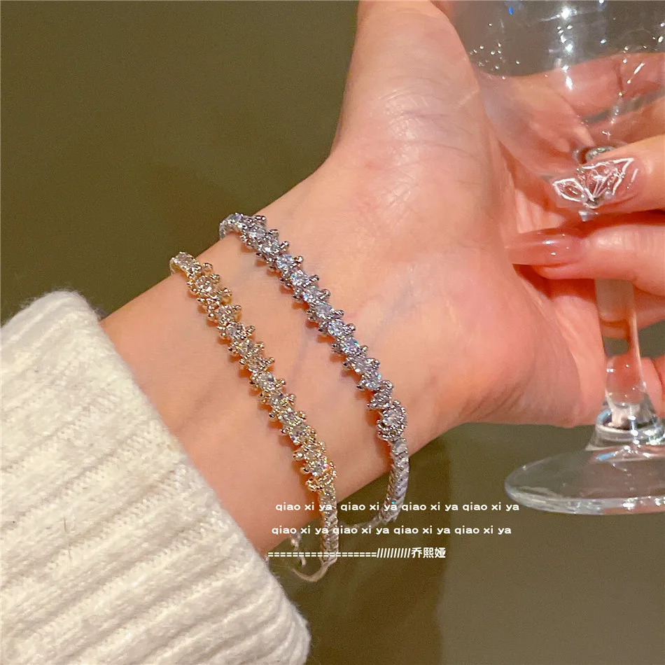 Fully Zircon Bracelets for Women Bangles Summer Design 18K Gold Plated Luxury Party Jewelry Daily Accessories