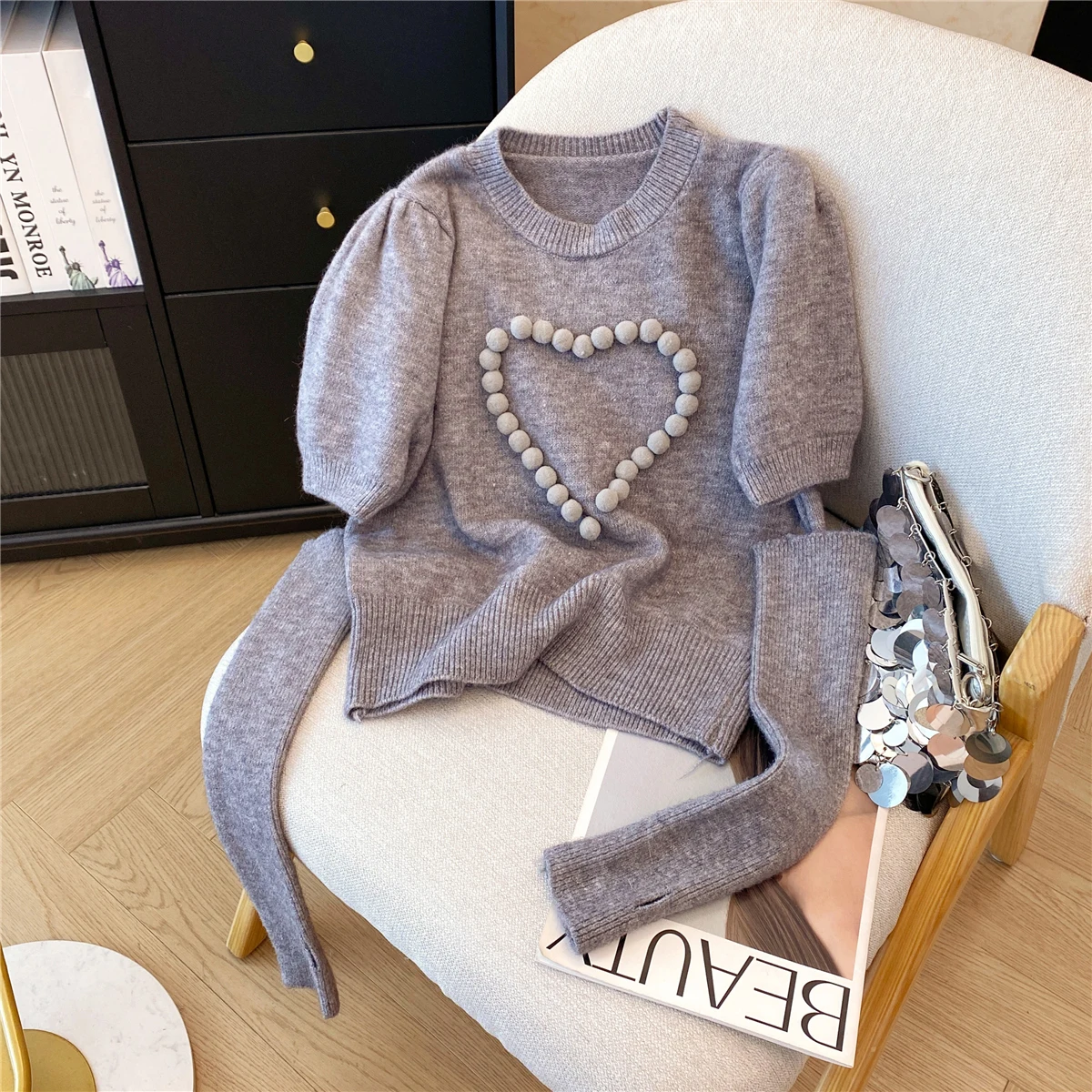 

Women Grey Knitwear Sweater Korean Style Long Sleeves O-Neck New Year Sweater Vintage Y2k Heart Knit Pullover 2000s Clothes 2025