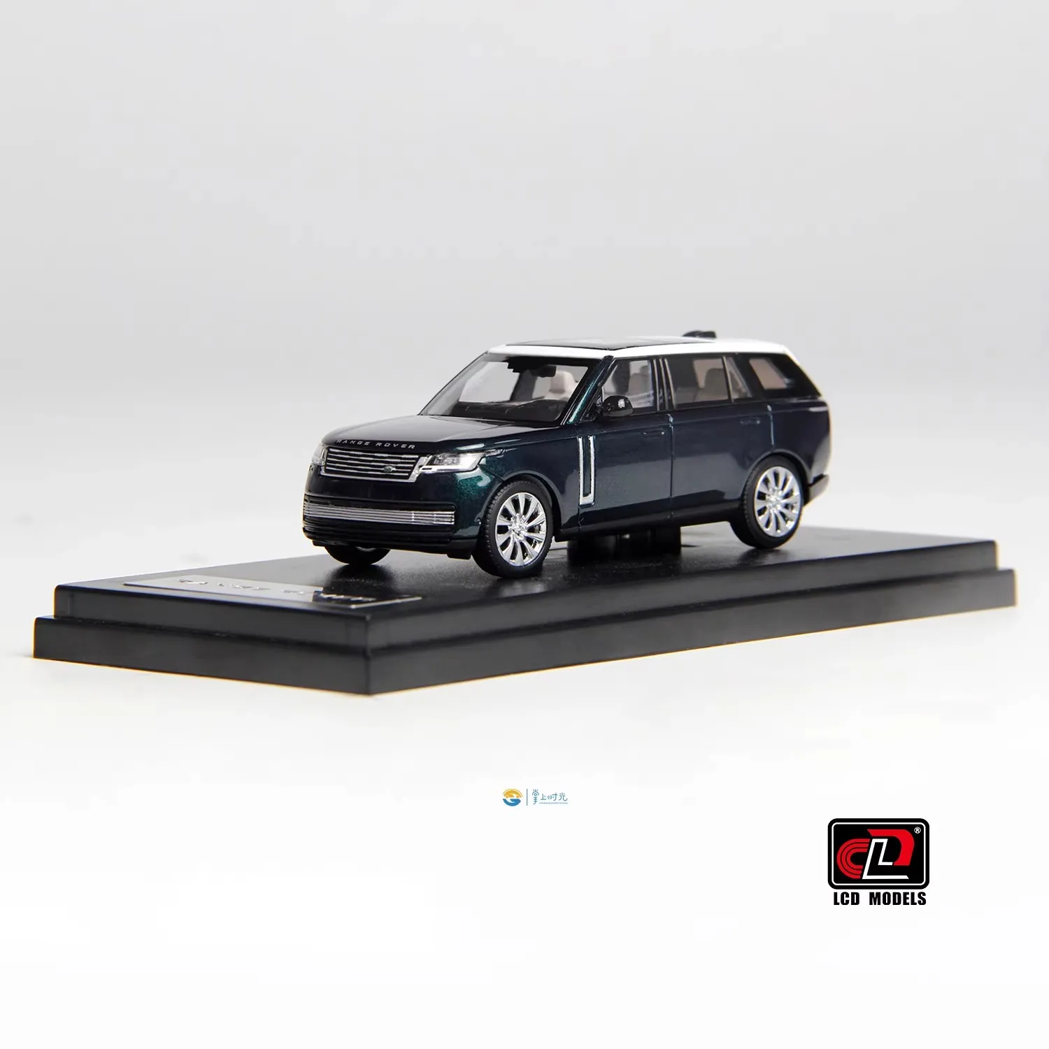 LCD 1/64 Land Rover Range Rover Ultimate Genesis Long Radstand Edition Diecast Legierung Auto Modell Statische Auto Modelle Junge Spielzeug Geschenk