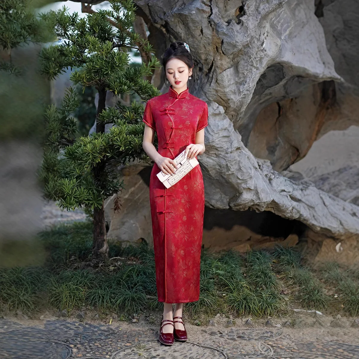 Spring and Summer New Slim-Fit Figure Flattering Cheongsam Long Dress Elegant Cheap Retro Mom Costume