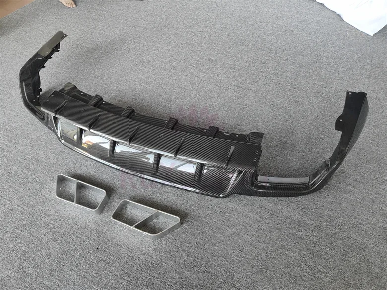 Applicable to 16-18 Masarati Levante M style carbon fiber car rear diffuser rear lip Tail throat body kit