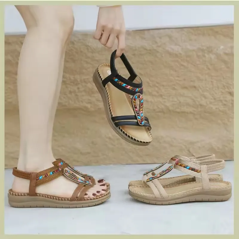 صنادل نسائية صيفية مقاس كبير على الطراز البوهيمي شباشب نسائية غير رسمية صنادل نسائية ناعمة خفيفة الوزن للشاطئ في الهواء الطلق