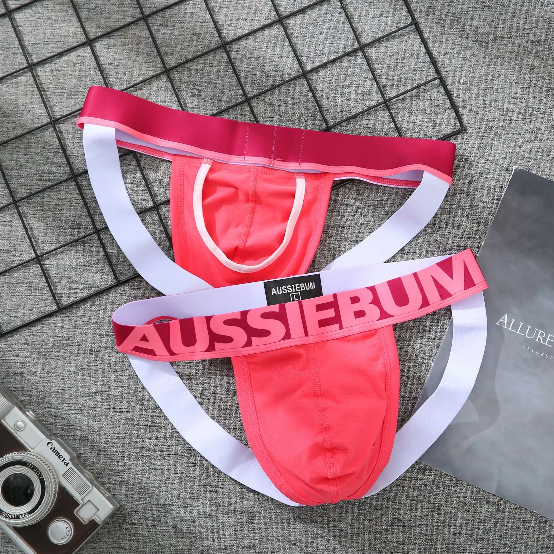 AUSSIEBUM new men\'s low waist double butyl underwear pure cotton sexy no trace lift hip U convex interest thong