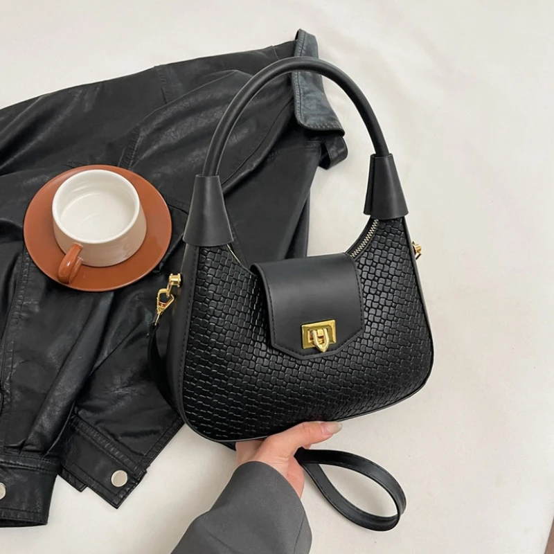 

Underarm Purses and Handbag for Women Totes Soft Leather Half Moon Woven Pattern Hobos Bag Casual Commute Lady's Shoulder Bags