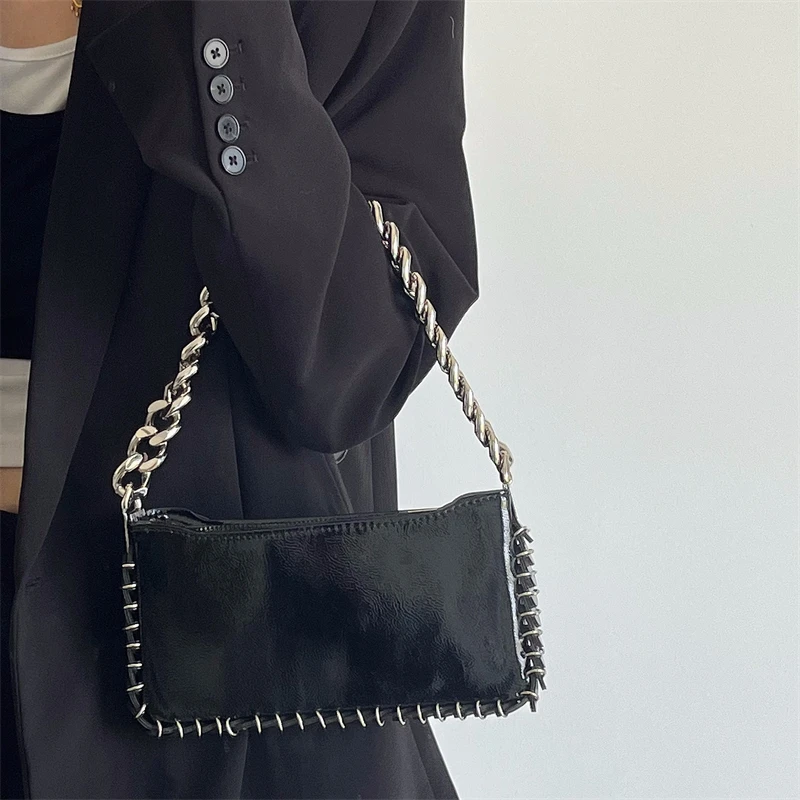 Women\'s Chain Underarm Shoulder Bag Glossy Patent Leather Hot Girls Small Square Messenger Bags Fashion All-match Purse Handbags