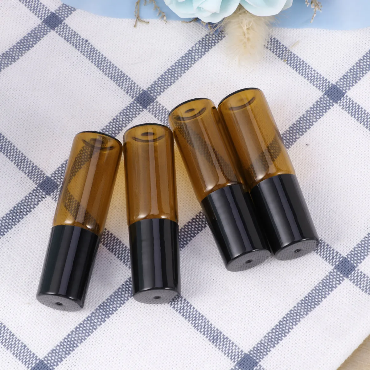 

Набор из 12 стеклянных роликовых флаконов по 5 мл: толстое янтарное стекло с гладким металлическим шариком для эфирных масел, парфюмерии, ароматерапии, портативные