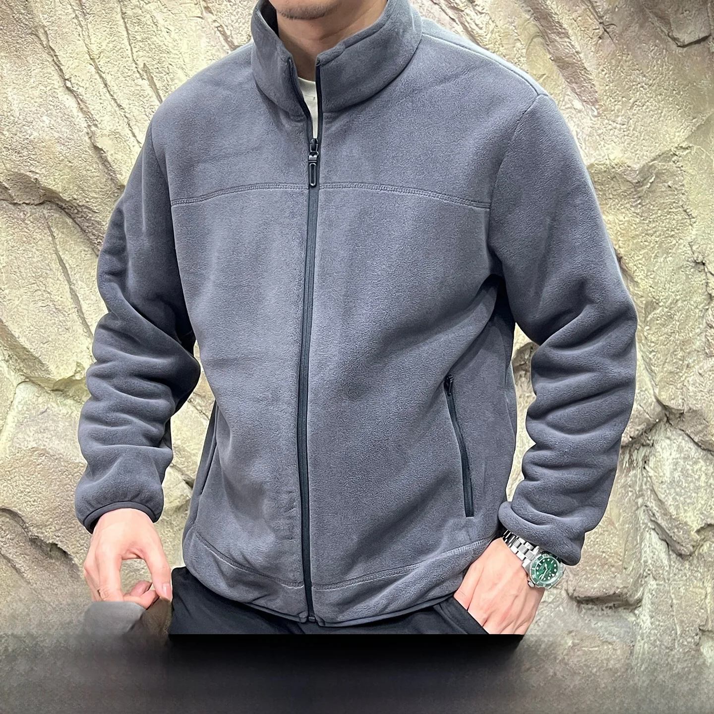 

Мужская утепленная куртка Nordic Outdoor с флисовой подкладкой, воротником-стойкой и терморегуляцией, из утолщенного полиэфирного волокна, с длинными рукавами, для осени