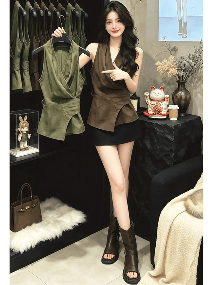 

Summer Green V-neck Sleeveless Women's Shirt Casual Slimming Neck Hanging Waist-cinching Top Fashionable And Unique