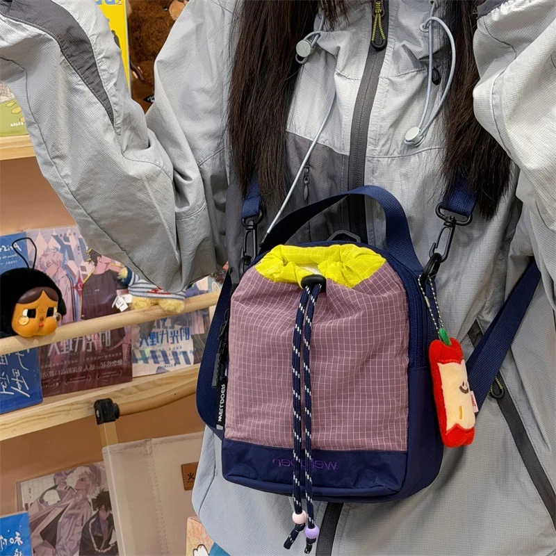 Women's Backpack, New Crossbody Water Bottle Bag, Mobile Phone Bag, Men's and Women's Lightweight and Convenient Hiking Backpack