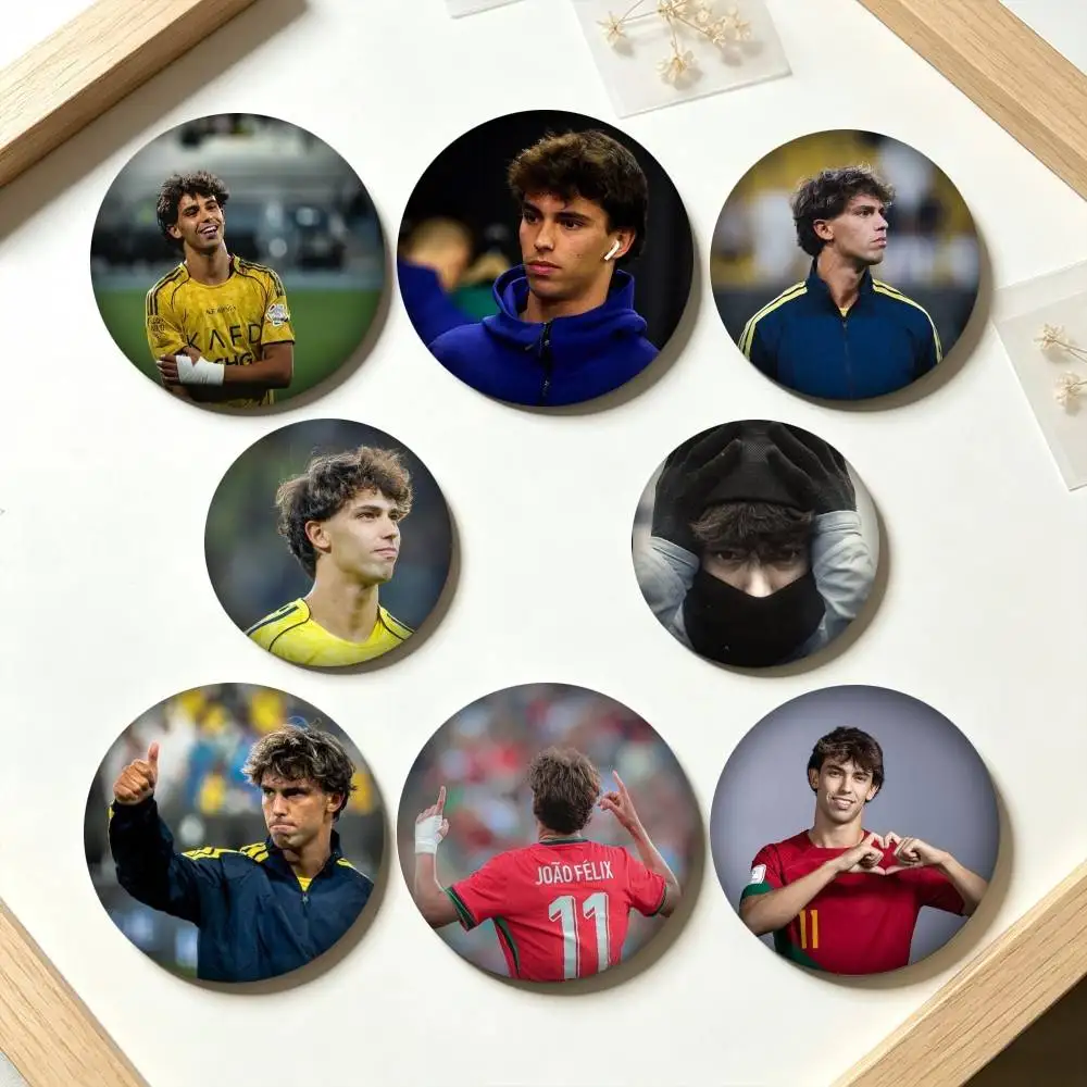 J-Joao Felix Football Player 25 32 44 58 75mm Badges Personalized Round Brooches Pins Accessory Gift
