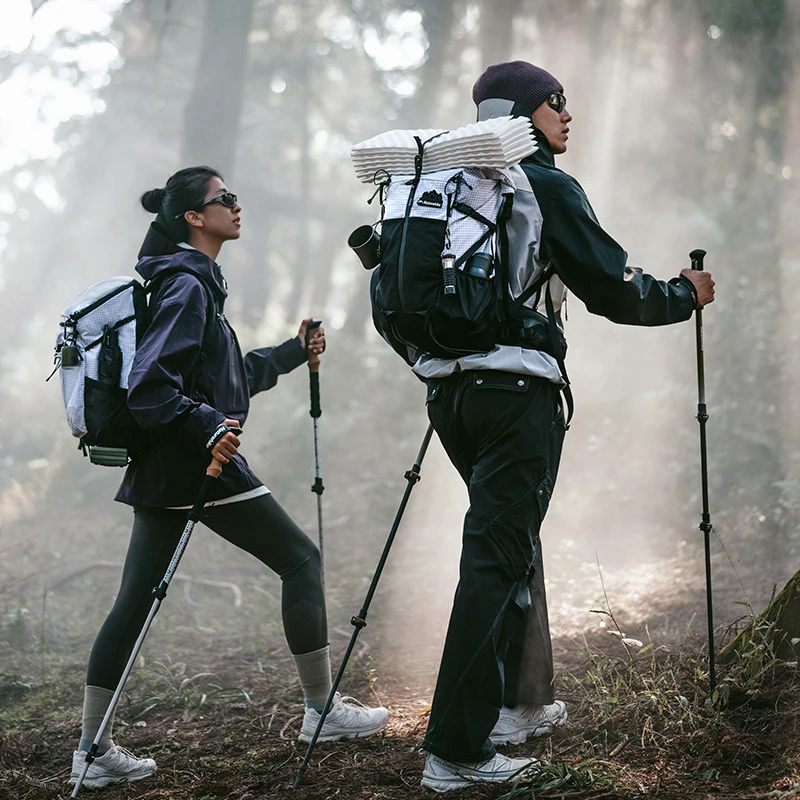 Imagem -02 - Naturehike-mochila Leve ao ar Livre Alta Capacidade Bolsas Impermeáveis Resistentes ao Desgaste Camping Caminhada Viagem Escalada 30l