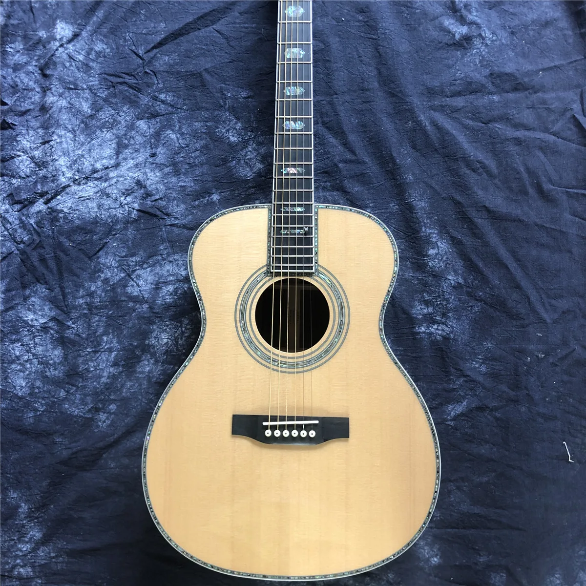 

Solid Cedar Acoustic Guitar, Ebony Abalone Fingerboard, Rosewood Body, OM Type, 40 Inches