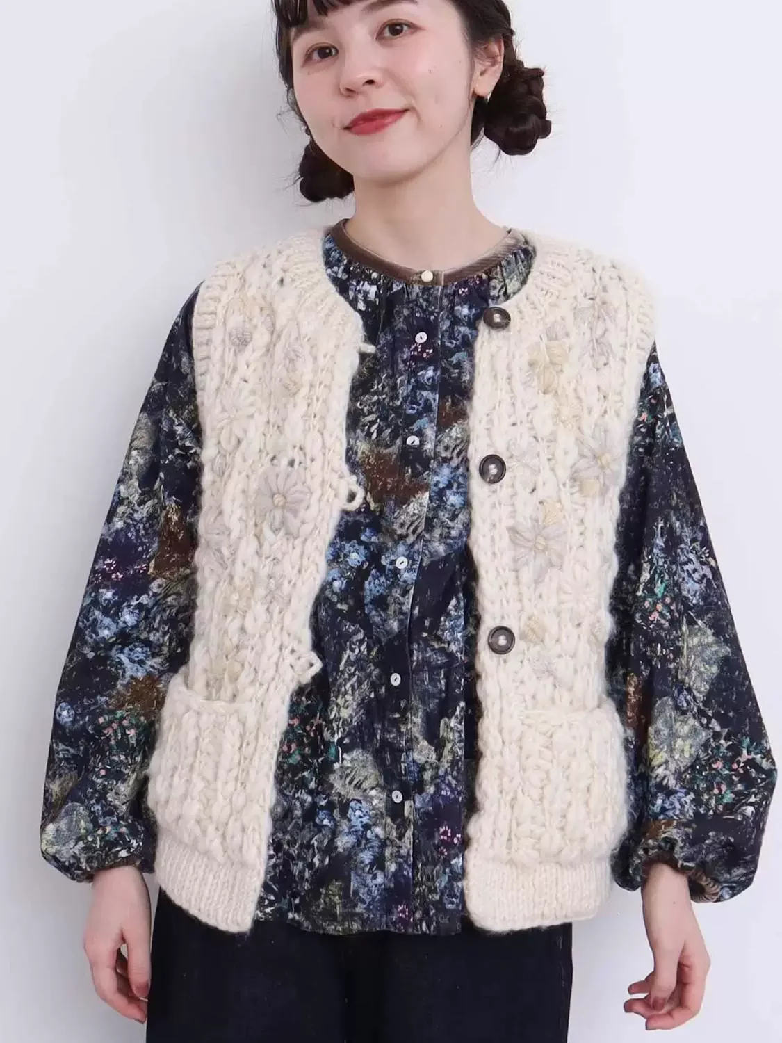 100cm Bust Spring Autumn Women Fairy Delicate Handmade Flower Embroidered Mori Girl Loose Knitted 100% Wool Vest Sweaters