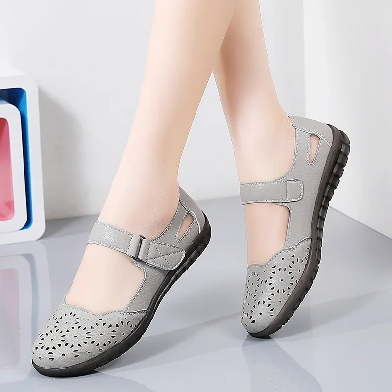 Shoes Woman Genuine Leather Soft Outsole Closed Toe Sandals Casual Flat Women Shoes New Fashion Women Sandals2024