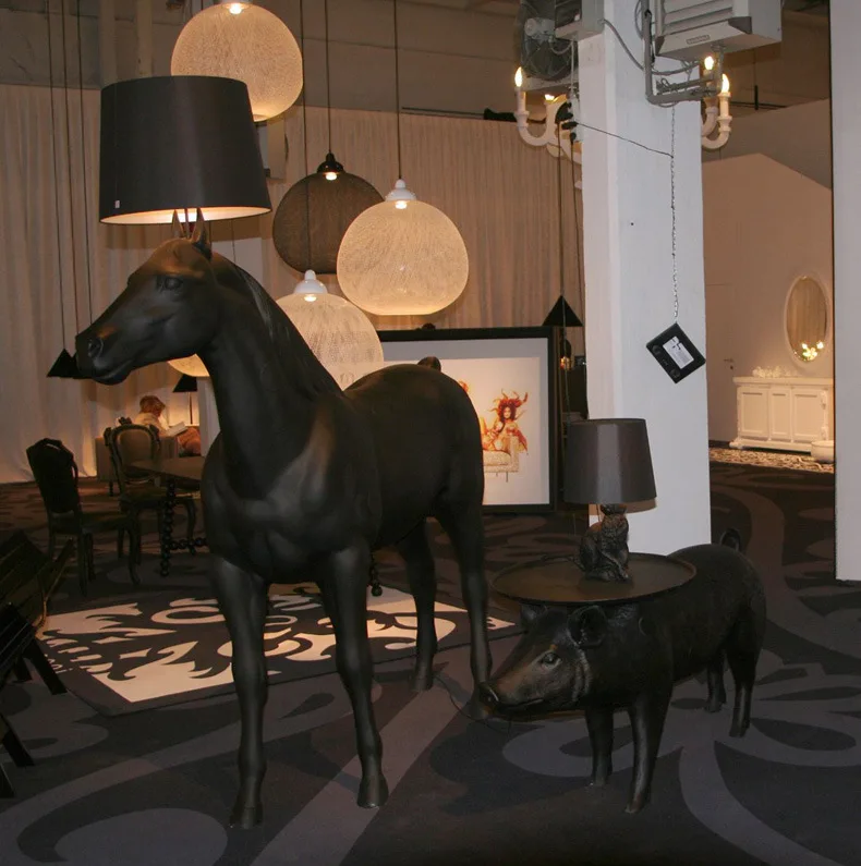 High Quality E27 Resin+Fabric Covering Electrical Horse Modern Floor Lamp For Hotel pig floor lamp