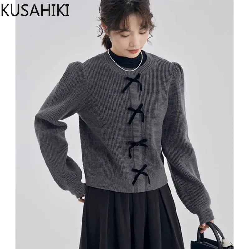 KUSAHIKI Short Korean Chic Bow Knit Sweater 2024 Spring New Knitwear Women\'s Bottom Gray Pullover Top Sueter Mujer