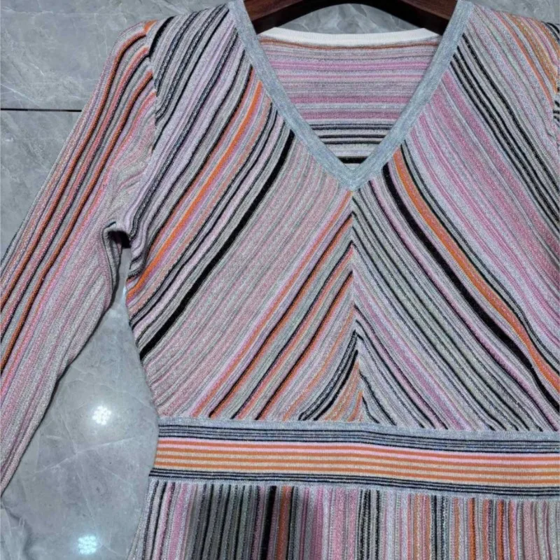 المال القديم نمط الرجعية الأزياء أوائل الخريف المألوف الملابس الجديدة اللون الصوف محبوك اللباس ميدي تنورة