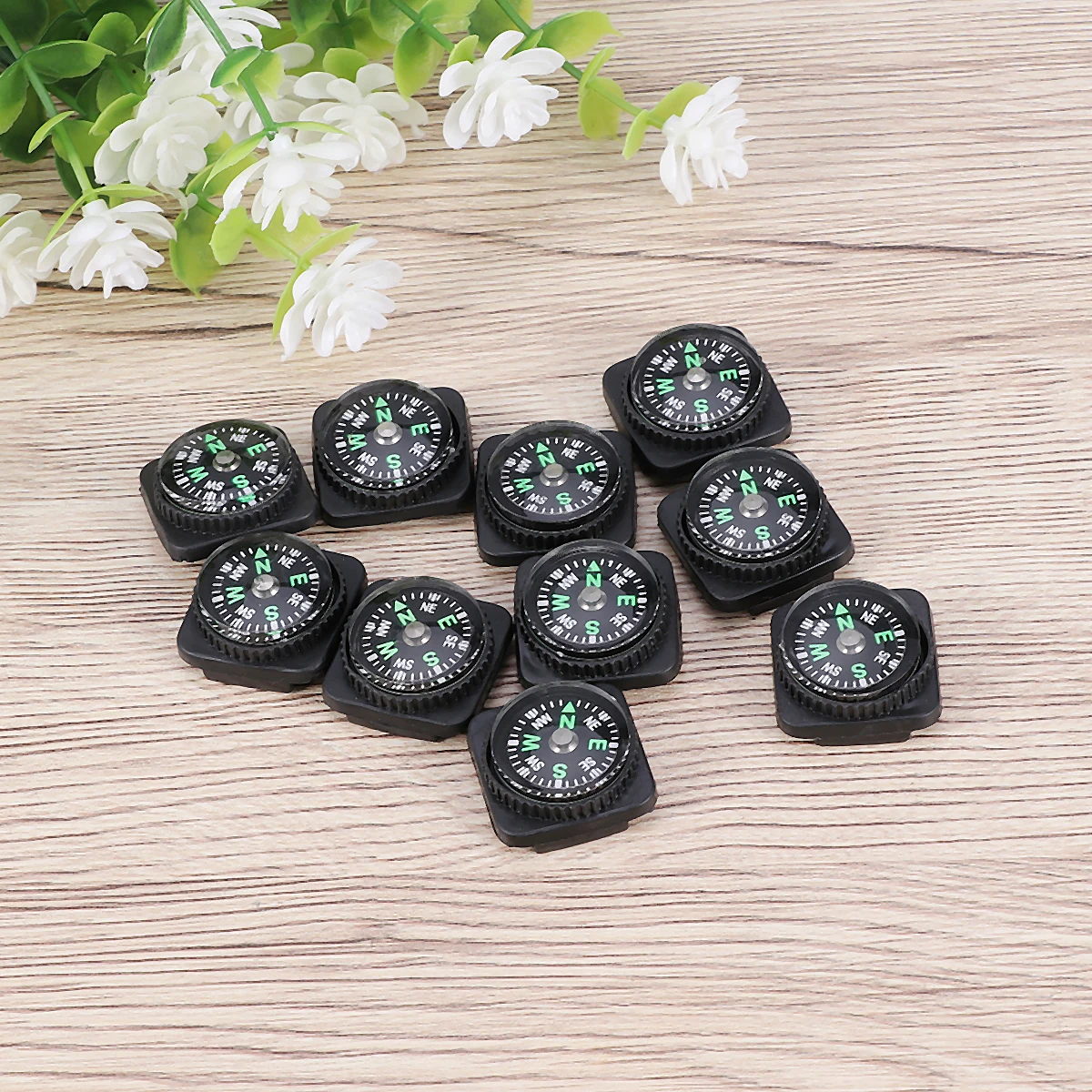 

10Pcs Compass Portable Outdoor Hiking Map ienteering Tool for Camping Multifunctional Compass Fishing