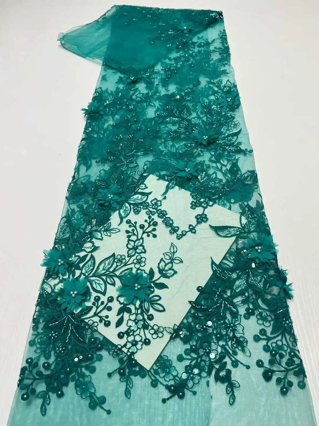 

New African French Nigerian High End 2025 New Tulle Lace Fabric With Beads Sequins Flower for Wedding Party Bride Sewing Dress