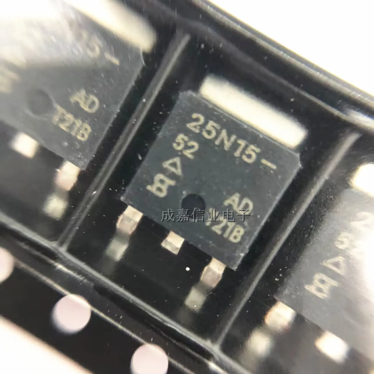 Imagem -04 - Mosfet 150v 25a 136w 52mohm @ 10v Temperatura de Funcionamento:- 55 C-+ 175 c 10 Peças Lote Sud25n1552-e3 To2523 25n15-52