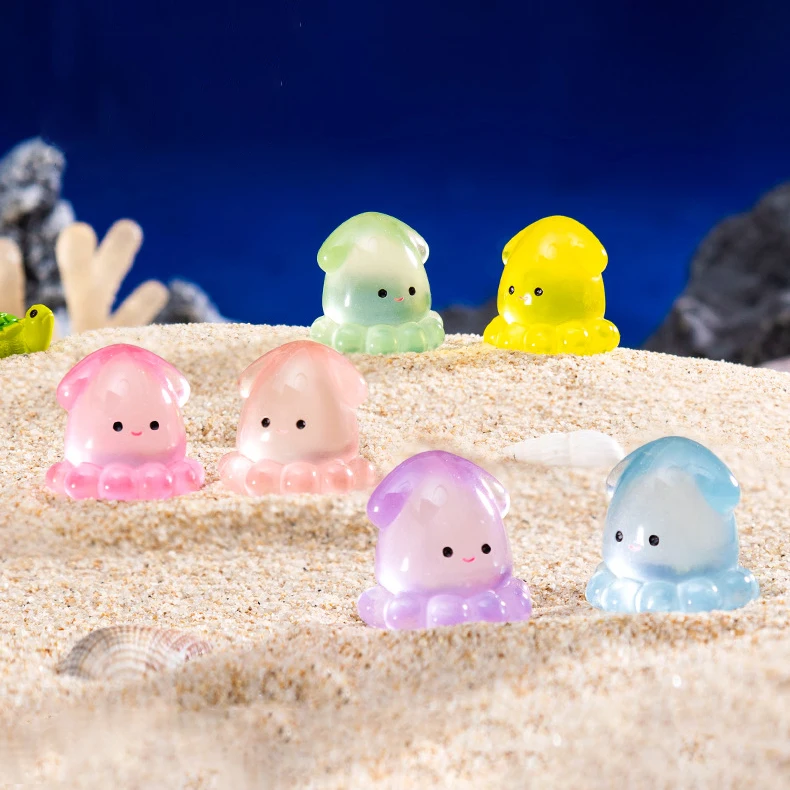 10Pcs Creative Mini Resin Little Octopus Figures Cute Cartoon Landscape Ornaments Fashion DIY Home Decoration Accessories Gifts