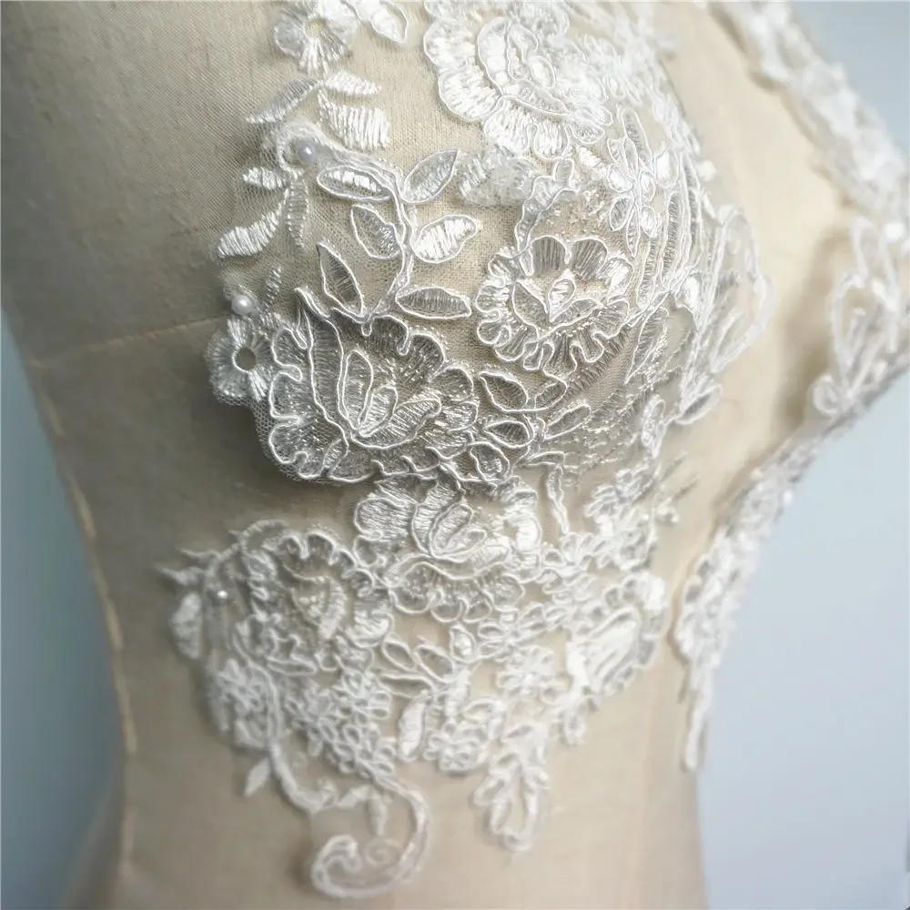 2PCS White Flowers Wedding Appliques Embroidered Lace Mesh Fabric Collar Sew On Patches For Bride Evening Dress DIY Decoration