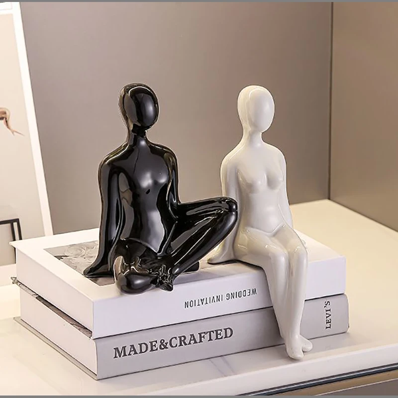 Two-piece Ceramic Figurine Set Black and White Human Body Sculpture Decorative Art for Living Room Office Desktop Ornaments Gift